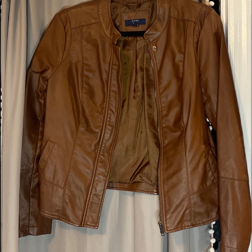 NWOT fits true to size